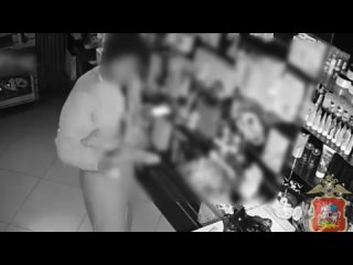 34-летняя женщина украла 5 фаллоимитаторов и 4 лубриканта из интим-магазина