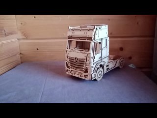 Грузовик Mercedes-Benz Actros