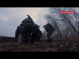 Артиллерия громит украинских диверсантов в приграничных районах Курской области. Наши военные не допускают прорыва националистов