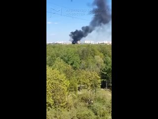Пожар в складском здании произошел на юге Москвы