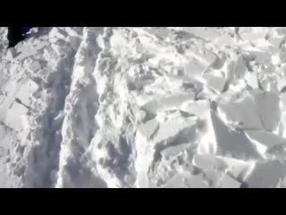 ️«Биперы на поиск!»: лавина завалила сноубордистов на горнолыжном курорте в Хакасии