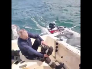 В Приморье спасли пожилого рыбака, выпавшего из лодки в заливе Восток