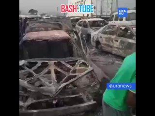 🇳🇬 В Нигерии в пробке сгорели до 300 машин, погибли минимум 5 человек