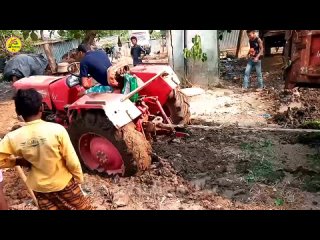 Mohindra Arjun 555 Di Stuck Video    Puling By Mohindra 275 Di   November 18,2022   As Bindas Tv