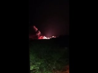 В Крыму  взрывы и мощный пожар на военном аэродроме в