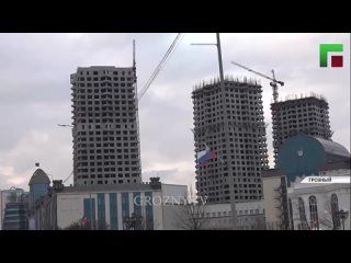 Глава ЧР Рамзан Кадыров ознакомился с ходом строительных работ в центральной части Грозного в сопровождении мэра Грозного Хас-Ма