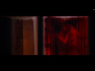 Бритт Робертсон (Britt Robertson) голая в фильме «Дальняя дорога» (2015)