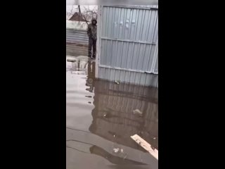 💰 Пострадавшим от наводнения будут платить

Людям, которых затронул паводок в области, начали выплачивать финансовую помощь.