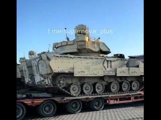 ❗️В Польском Жешуве замечена крупная партия американских БМП M2A2 Bradley ODS-SA, готовых к отправке на Украину.