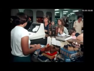 Визит в Sears в 1977 году - A visit to Sears with Mom in 1977. Архивные кадры