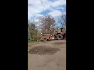 ️🇲🇩🇷🇺 En Transnistria, un dron kamikaze atacó una unidad militar cerca de Rybnitsa, causando daños menores y sin víctimas, infor