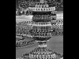 Советские танцоры и гимнасты репетируют церемонию открытия XXII летних Олимпийских игр, Москва, июль, 1980 год.