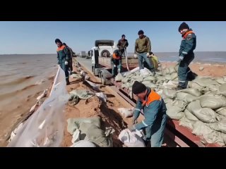 Трасса Тюмень - Омск в с Абатское. Пробка 60 км! 😱Уровень воды поднимается