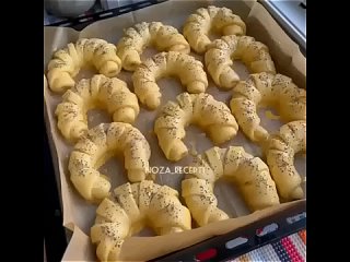 Булочки с варёной сгущёнкой