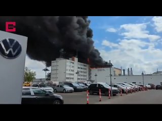Часть Берлина накрыло токсичным дымом из-за пожара на металлургическом предприятии