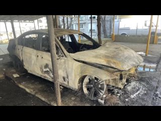 Ночного поджигателя автомобиля разыскивают в Сочи  Жители микрорайона Макаренко расследуют возгорание автомобиля “BMW”,... (видео)