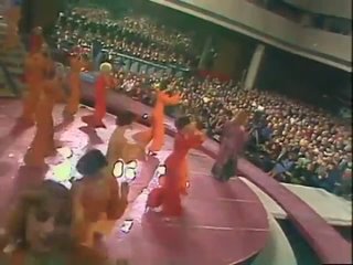 Алла Пугачева - Просто _ «Олимпиада-80», 1980 г..mp4