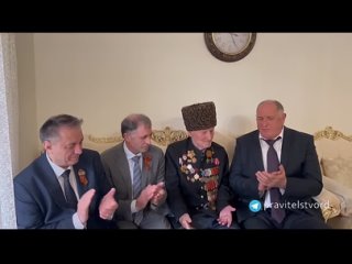 Председатель Комитета по образованию и науке Елена Павлюченко поздравила школу №4 Каспийска с полувековым юбилеем