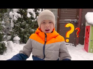 Darius rides on Tractor excavator and helps RC Car from snow storm   Video for kids