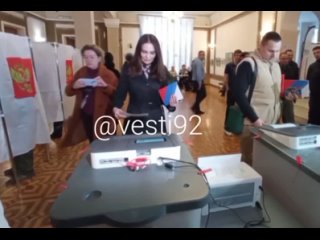 ️В Севастополе в 8:00 открылись избирательные участки