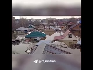 В Оренбургской области из-за паводка эвакуировали почти 6,4 тыс. человек, включая около 1,7 тыс. детей, заявили власти