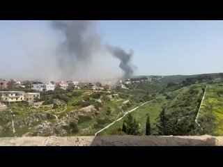 🇮🇱 ️ 🇱🇧 Aviones de guerra del ejército sionista bombardean el sur del Líbano, donde asesinaron a 2 observadores de la ONU cerca