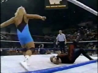 WWF 1993 Mr. Perfect vs nigger Papa Shango.Курт Хеннинг Мистер Пёрфект против негра Папа Шанго.11DeadFace