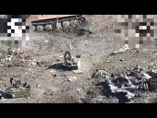 Видео от Александр КОЦ: Война дронов под Авдеевкой: пропеллеры против гусениц