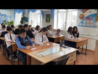 Школьники Алтая написали письма для сверстников из ЛНР