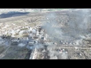 🇷🇺🇺🇦 Chasov Yar. Yesterday. Artillery and Aviation with S-8 Missiles work closely together around the city and bombard identifie