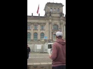 A Bandeira da Vitria no Reichstag: A histria gosta de se repetir