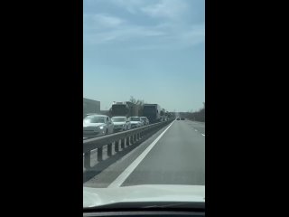 🛣️Пробка в обе стороны на трассе в районе Каменска.