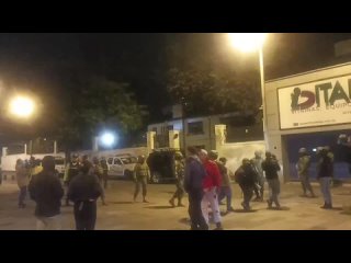 Security forces of Ecuador stormed the Mexican embassy in the capital city of Quito, despite the diplomatic immunity of this obj