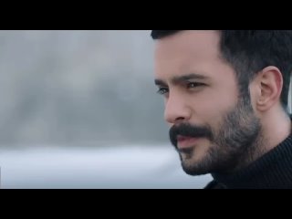 Dizi karakterlerin ilk tanışma sahnesi 👇 Kuzgun - Dila & Kuzgun.