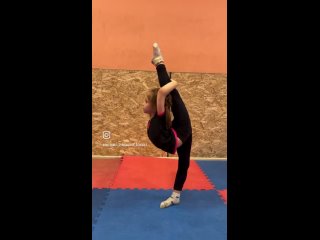 Видео от Художественная гимнастика МБУ СШ2 тренер Колкова