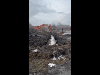 В селе Ильинка Новокузнецкого округа приступили к работам по отводу талых вод. Будет обустроена водоотводная канава длиной 50-60