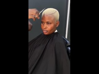 MET the Barber - @met_thebarbersplace  how to bleach natural hair black to Blonde  Dyeing Short hair