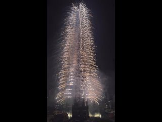 Новогодний фейерверк в Дубае: Ослепительное зрелище п