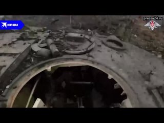 Начинка танка Abrams   Российским военным удалось добраться до подбитого танка Abrams, осмотреть его