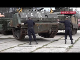 Трофейный танк Leopard покажут на выставке, открывающейся 1 мая на Поклонной горе в Москве.