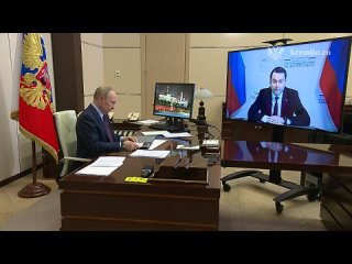 Путин поговорил по видеосвязи с мурманским губернатором Чибисом, на которого недавно было совершено покушение.