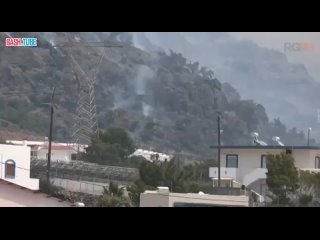 🇬🇷 Сотни жителей вынуждены эвакуироваться из-за бушующего лесного пожара на Крите