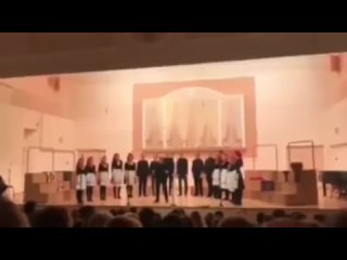 Студенты училища им. Гнесиных Поют песню Ээжин Дун