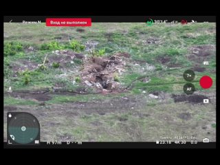 🇷🇺🫡 Наш боец сбил украинский FPV-дрон простым вещмешком