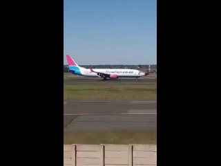 Safair Boeing 787-800 loses a wheel from its landing gear after departing Johannesburg International Airport
