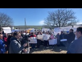 🇲🇩 Los habitantes de la aldea gagauz de Kongaz recibieron con hostilidad al presidente moldavo Sandu