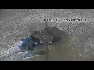 💥🇷🇺Прилет дрона-камикадзе «Ланцет» в очередную РЛС П-18 «Малахит» ВСУк🇺🇦 в Харьковской области.