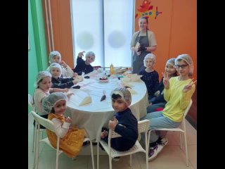 Видео от Детский языковой центр Полиглотики в Путилково