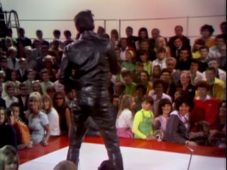 Elvis Presley - Medley / Heartbreak Hotel / Hound Dog / All Shook Up (68 Comeback Special)