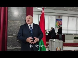 Лукашенко становится главой Всебелорусского народного собрания. Это сверхсильный орган власти. Выше президента